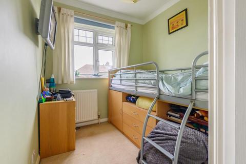 37 Queens Way, Feltham, TW13 7NS