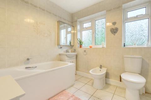 37 Queens Way, Feltham, TW13 7NS