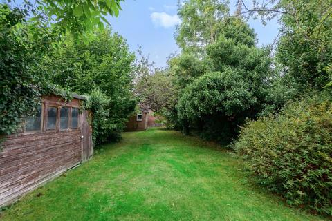 37 Queens Way, Feltham, TW13 7NS
