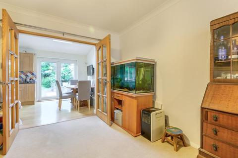 37 Queens Way, Feltham, TW13 7NS