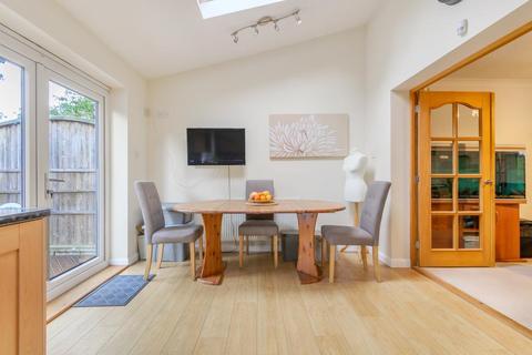 37 Queens Way, Feltham, TW13 7NS