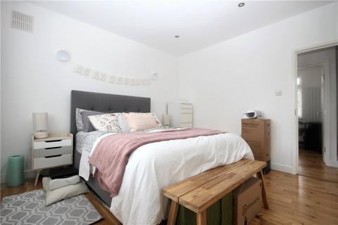 2 bedroom apartment to rent, Rowan Road, London, SW16