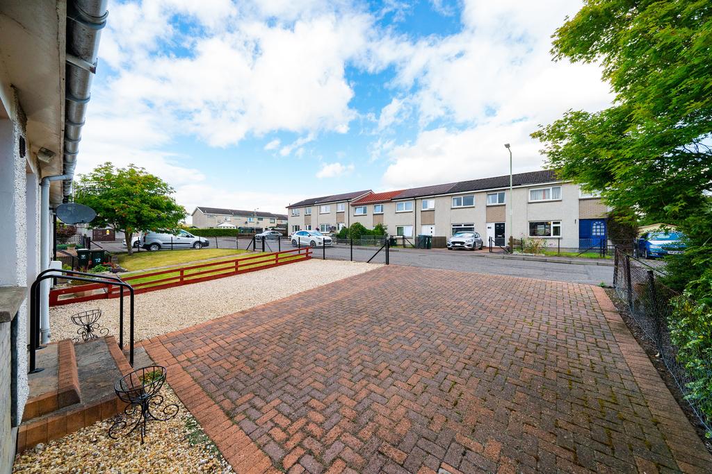 Lumsden Crescent, Almondbank PH1 1 bed bungalow for sale £120,000