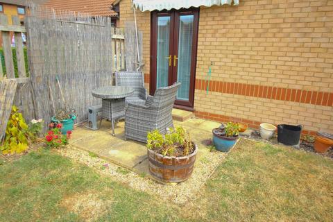2 bedroom semi-detached bungalow for sale - Epsom Grove, Bletchley, MK3
