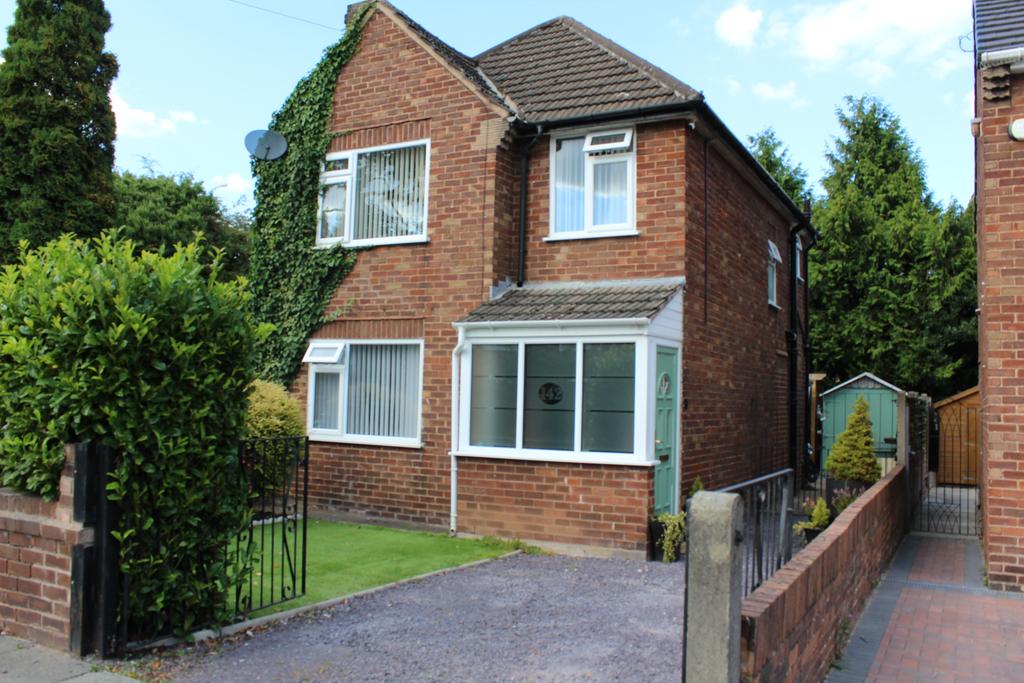 Saughall Road, Blacon, Chester, CH1 3 bed detached house £975 pcm (£
