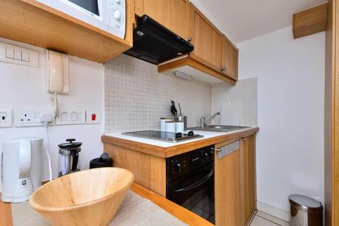 Studio to rent, Fairholme Road, West Kensington, London, W14