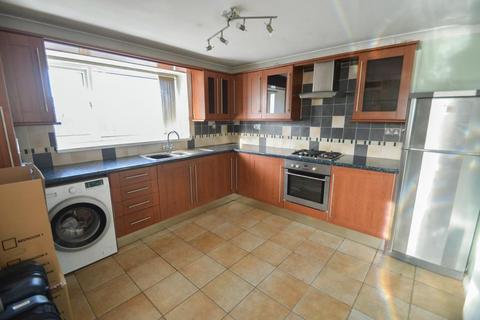 2 bedroom terraced house to rent - Bannister Drive, Hull
