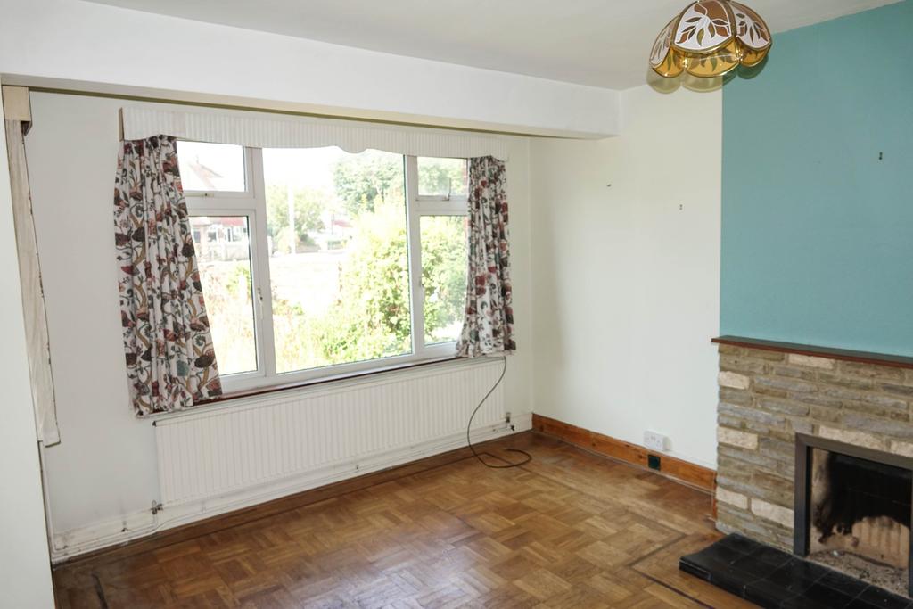 Bognor Regis 3 bed semidetached house £300,000