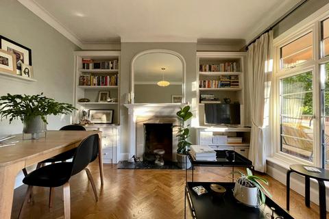 undefined, Sheen Court, Richmond, TW10