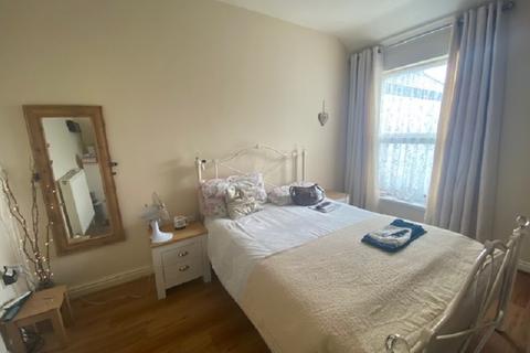 3 bedroom terraced house for sale - New Road, Skewen, Neath, Neath Port Talbot.