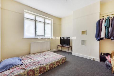 25 Oakdene Avenue, Chislehurst, BR7 6DY