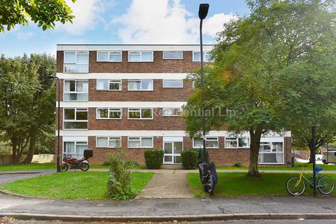 2 bedroom apartment to rent, Langham Gardens, Ealing
