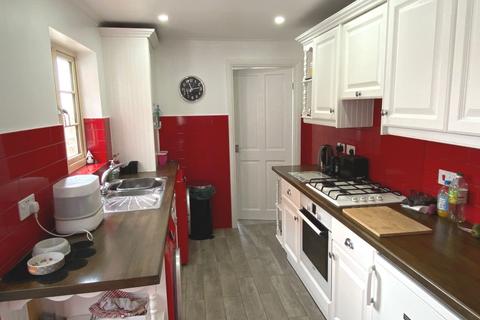 93 Abbey Road, Northampton, NN4 8EY