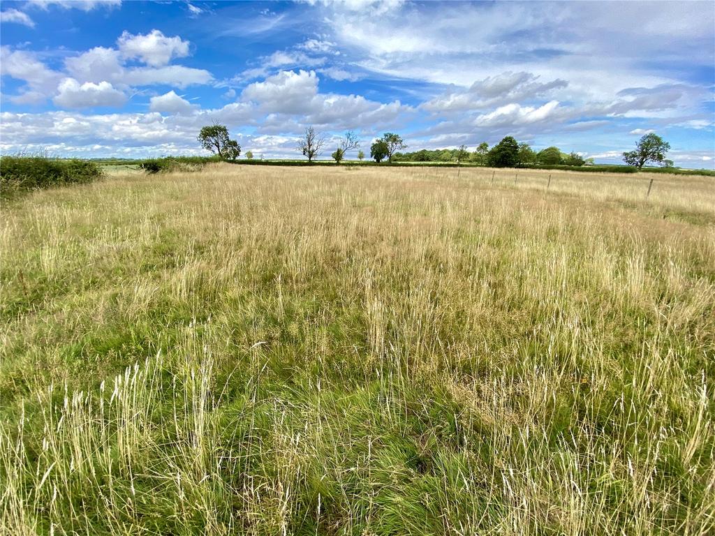 Off Waltham Lane, Land £120,000