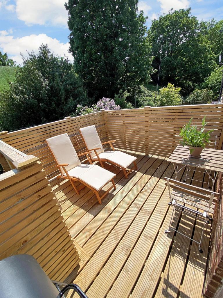 Balcony/Roof Terrace