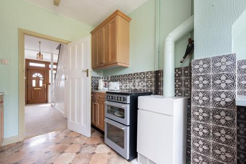 59 Kings Road, Chingford, London, E4 7HP