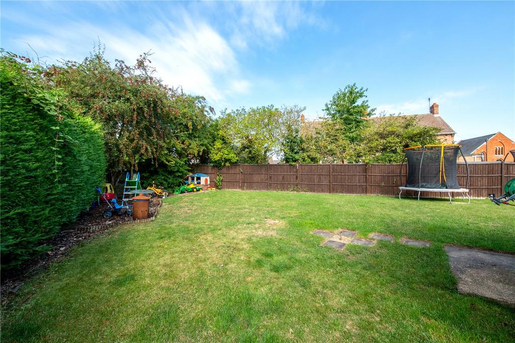 South Parade, South Kyme, Lincoln, Lincolnshire, LN4 3 bed semi