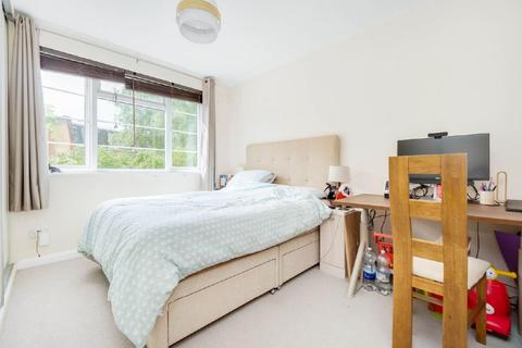 9 Durham Close, London, SW20 0QJ