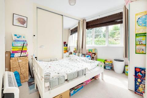 9 Durham Close, London, SW20 0QJ