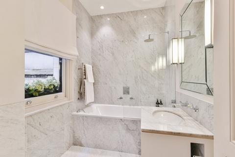 undefined, Hans Crescent, Knightsbridge, London