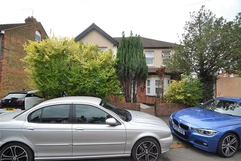 42 Hanworth Road, Feltham, TW13 5AY
