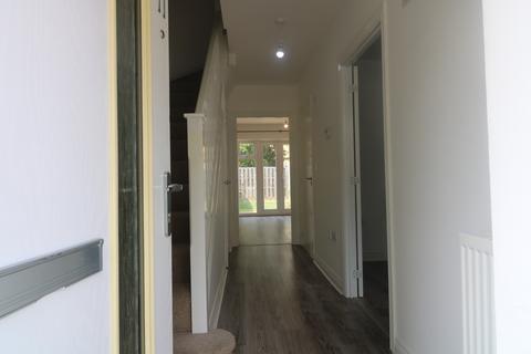2 bedroom semi-detached house to rent, Patrick Clayton Drive, Repton Park, Ashford, Ashford, TN23
