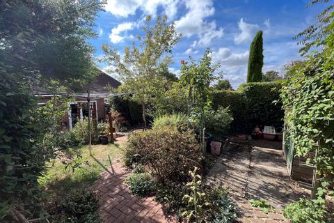 6 The Green, Kingsthorpe, Northampton, NN2 6QD