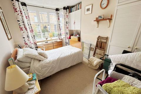 6 The Green, Kingsthorpe, Northampton, NN2 6QD