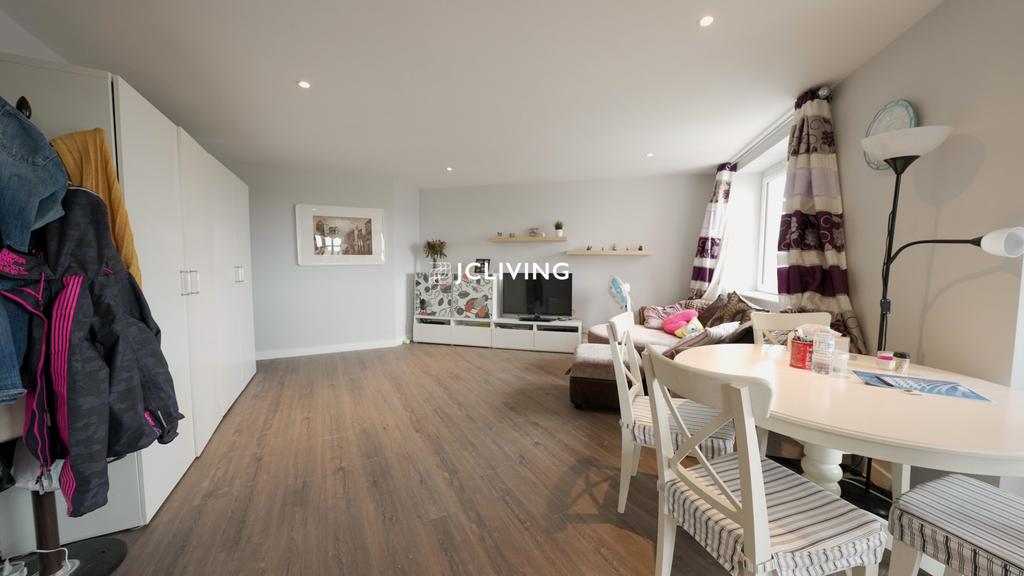 Archway Apartment, Stanley road