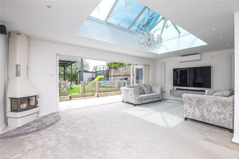 4 bedroom detached house for sale, Wansfell Gardens, Thorpe Bay, SS1