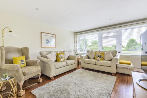 45 Ashburnham Road, Richmond, TW10 7NJ