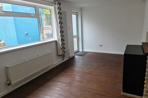 3 bedroom terraced house to rent, Lower Collapark, Totnes, Devon, TQ9