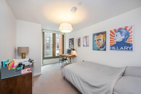 2 bedroom flat for sale - Canal Reach, London, N1C