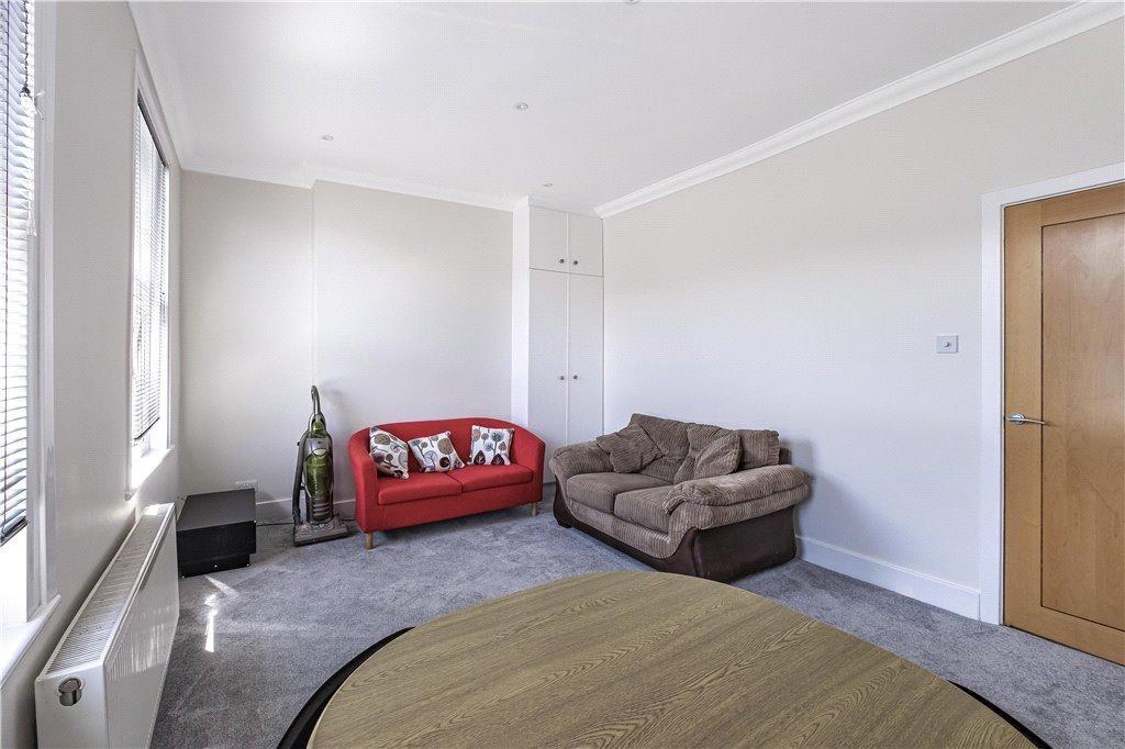 Horsford Road, Brixton, London, Greater London, SW2 5BW 2 bed flat £