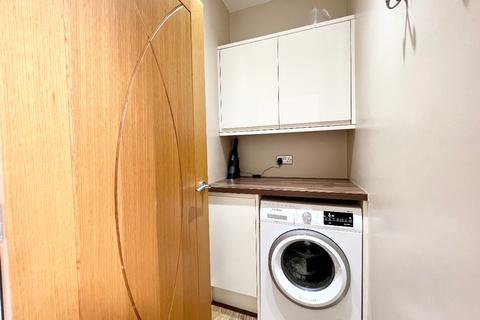 68 Avenue Road, Harold Wood, Romford, RM3 0TB