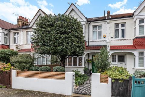 4 Gamlen Road, London, SW15 1AB