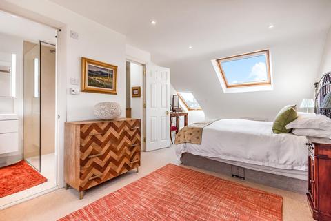 4 Gamlen Road, London, SW15 1AB