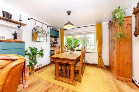 undefined, Cae'r Felin, Abergwyngregyn, Llanfairfechan, Gwynedd, LL33