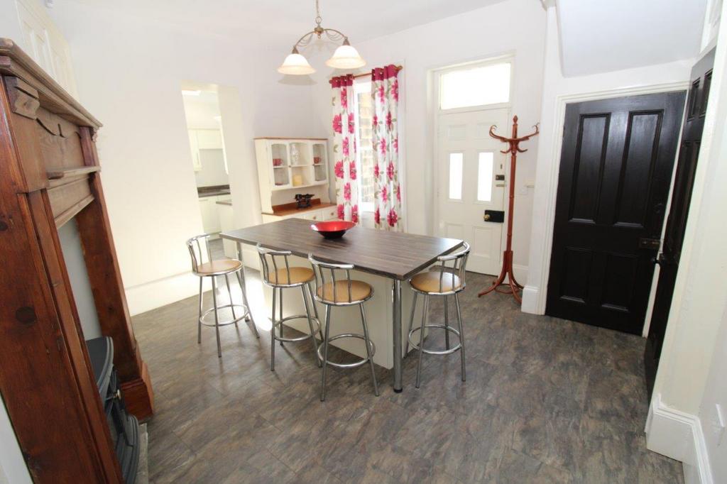 Dining kitchen