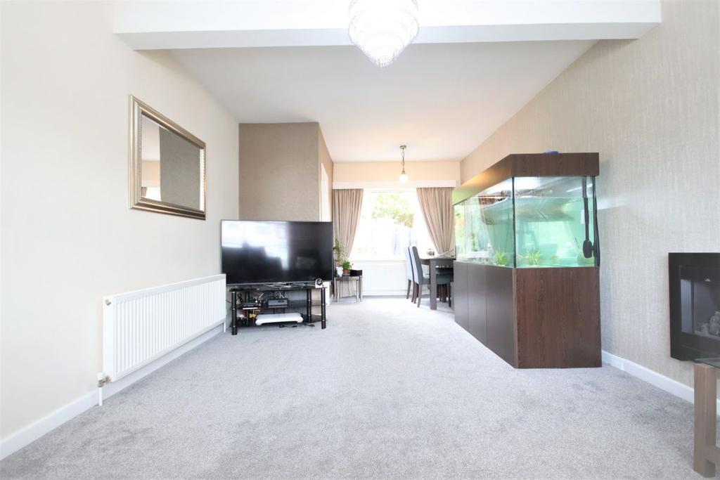 Rhodes Avenue, Blackburn. Lancs. BB1 8NW 3 bed semidetached house £