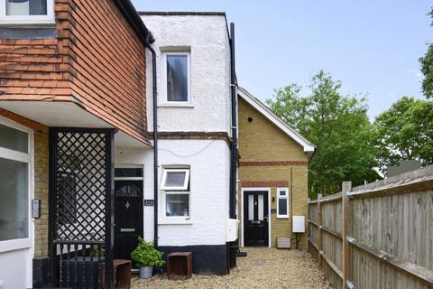 Kingston Lane, Teddington, TW11