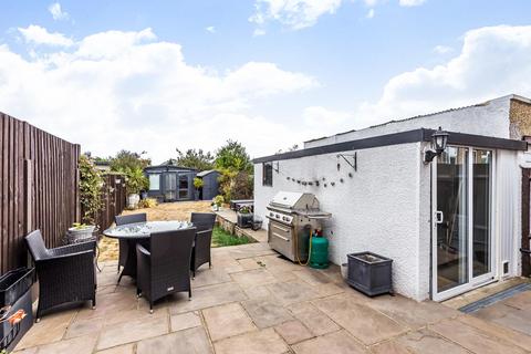 40 Constance Crescent, Bromley, BR2 7QJ