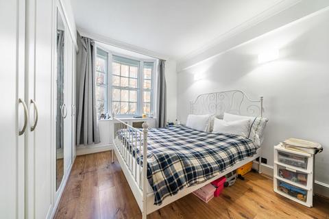 2 bedroom flat for sale, Queensway, Bayswater