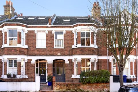 19 Bridgford Street, London, SW18 3TQ