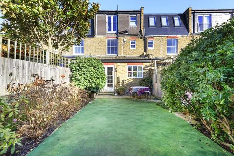 19 Bridgford Street, London, SW18 3TQ