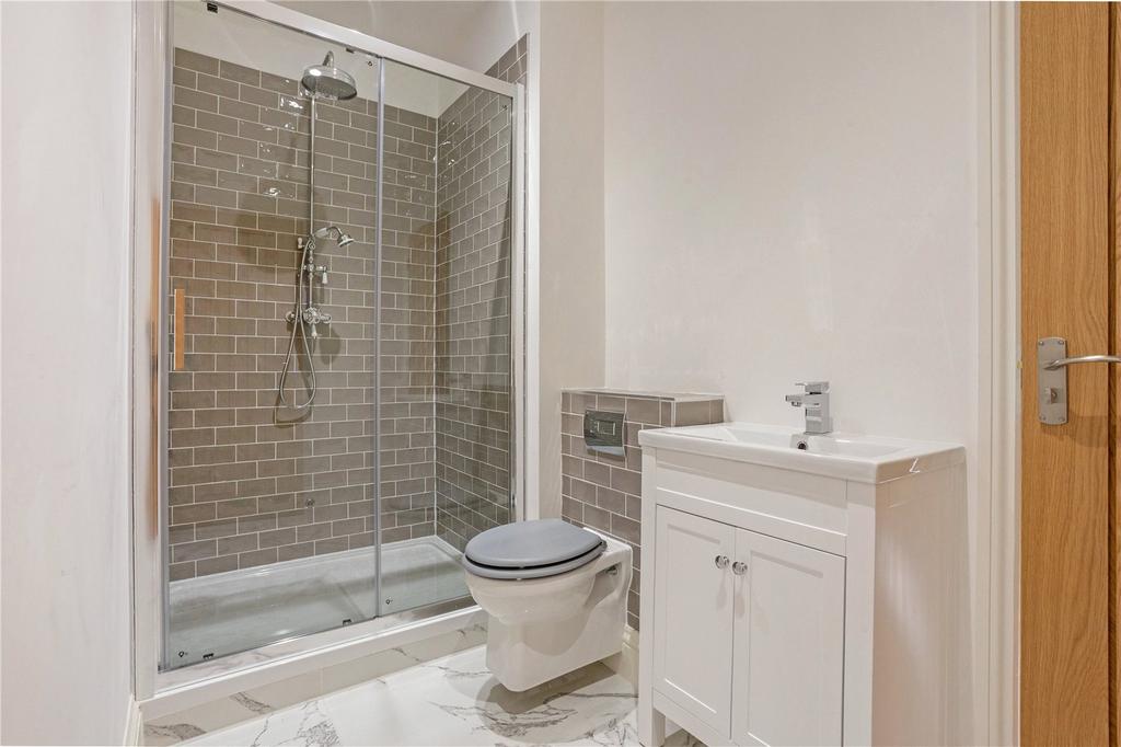 Ensuite Shower Room