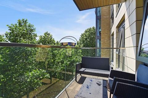 2 bedroom apartment for sale, Trafalgar House, Battersea Reach