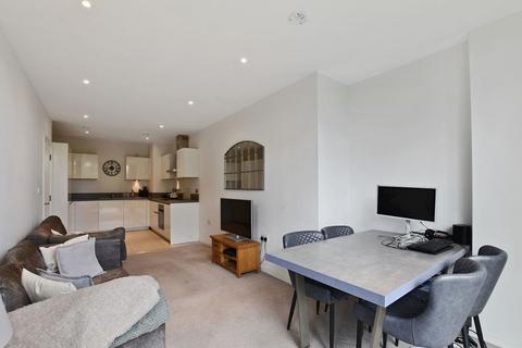 2 bedroom apartment for sale, Trafalgar House, Battersea Reach