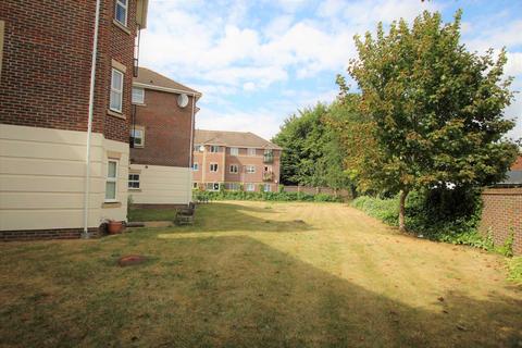 16 Abbotsmead Place, Caversham, Reading, RG4 8BB
