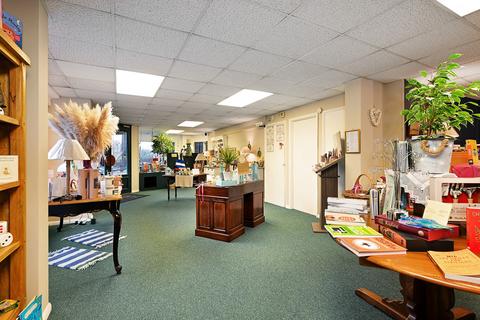 Property for sale, Shop Unit, Strand Quay, Rye, East Sussex TN31 7AY